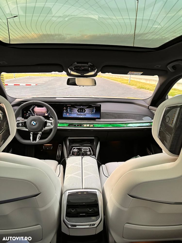 BMW 7 Series 2026 — imagine 8