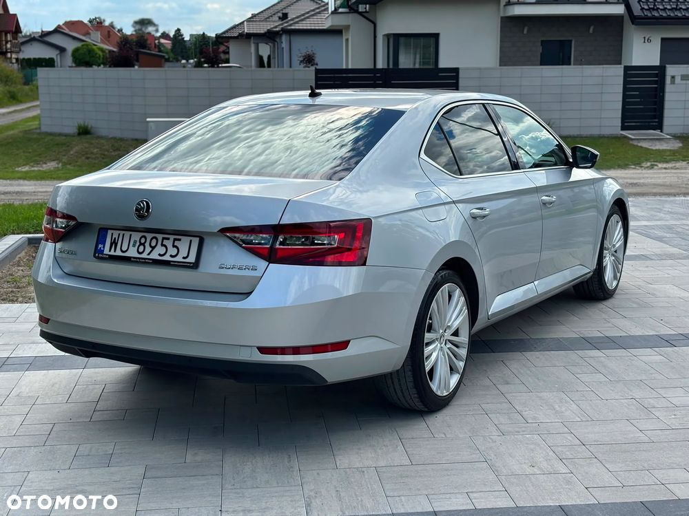 Skoda Superb 2.0 TDI Style - 6