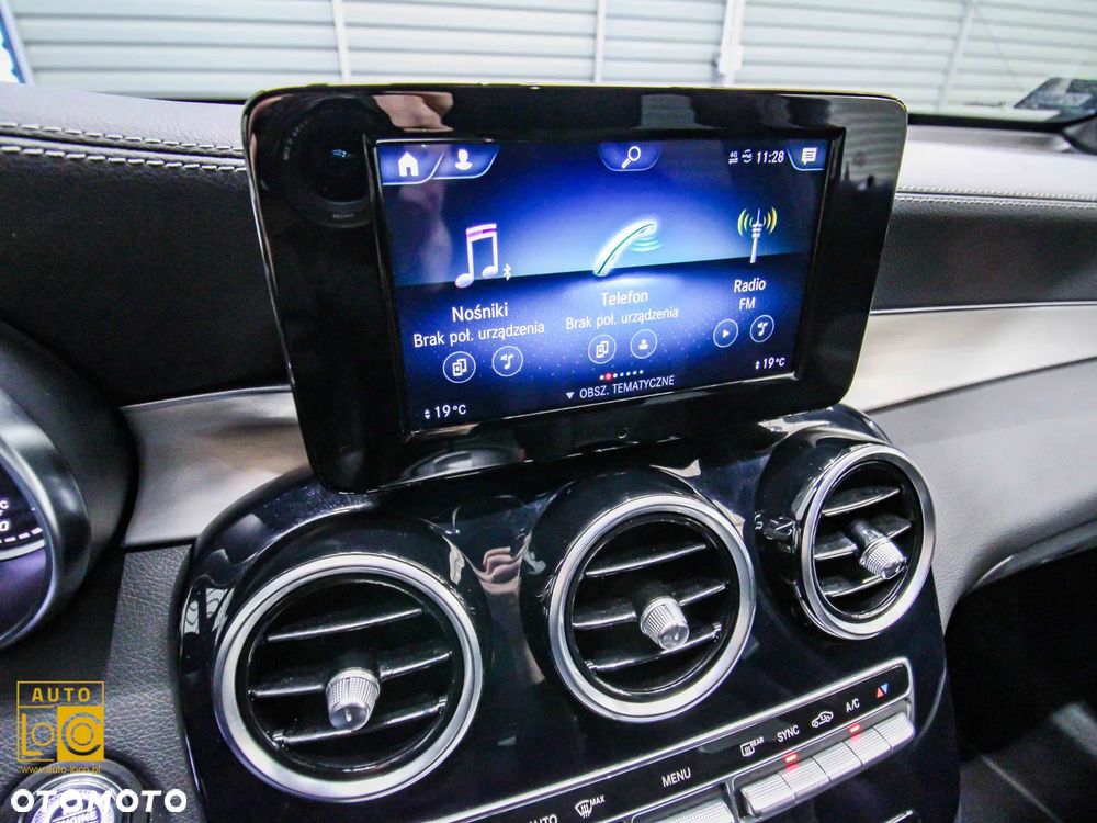 Mercedes-Benz GLC 200 d 4Matic 9G-TRONIC AMG Line - 20