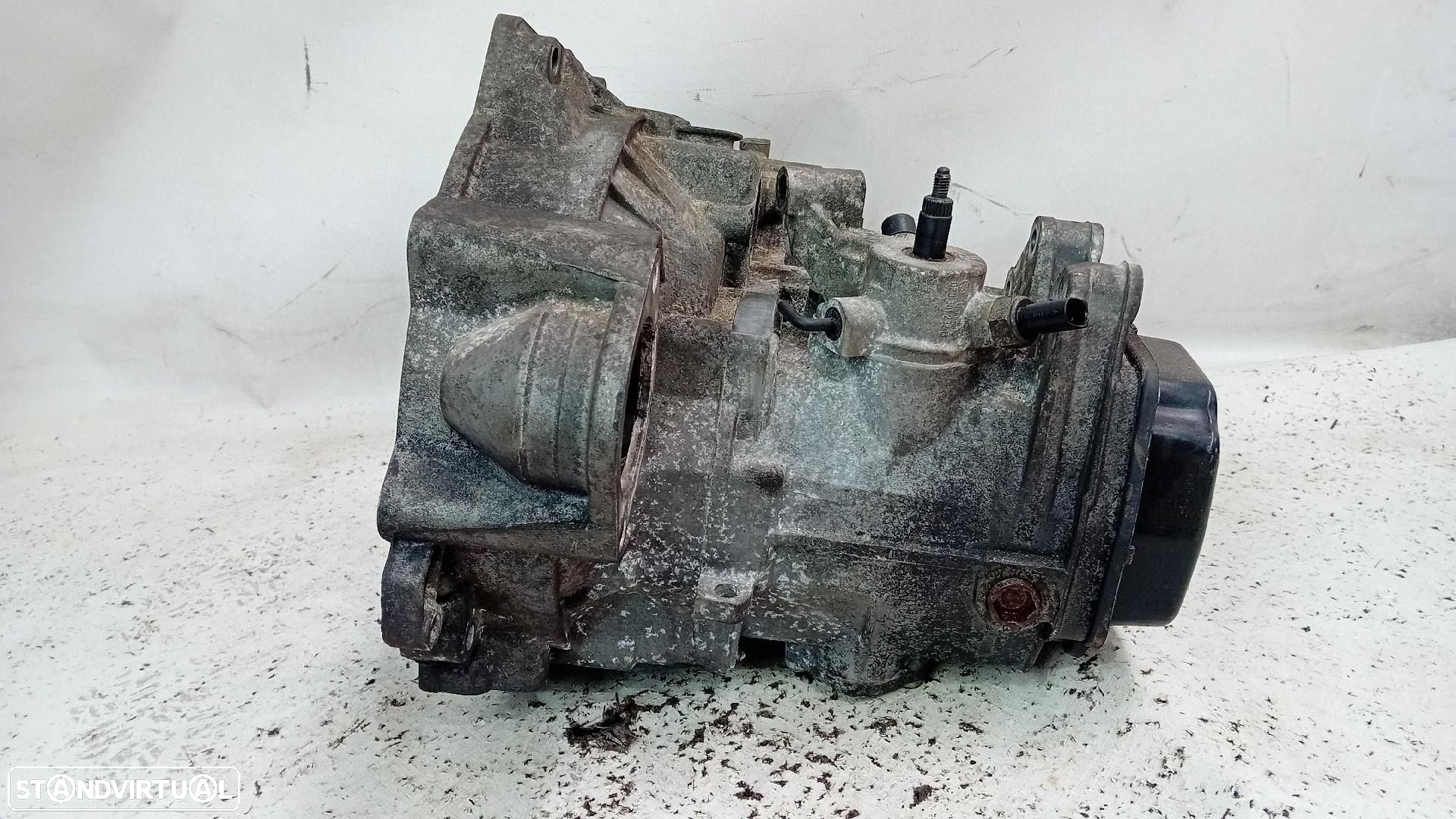 Caixa de velocidades manual SEAT Ibiza IV SportCoupe (6J1, 6P5) - 2