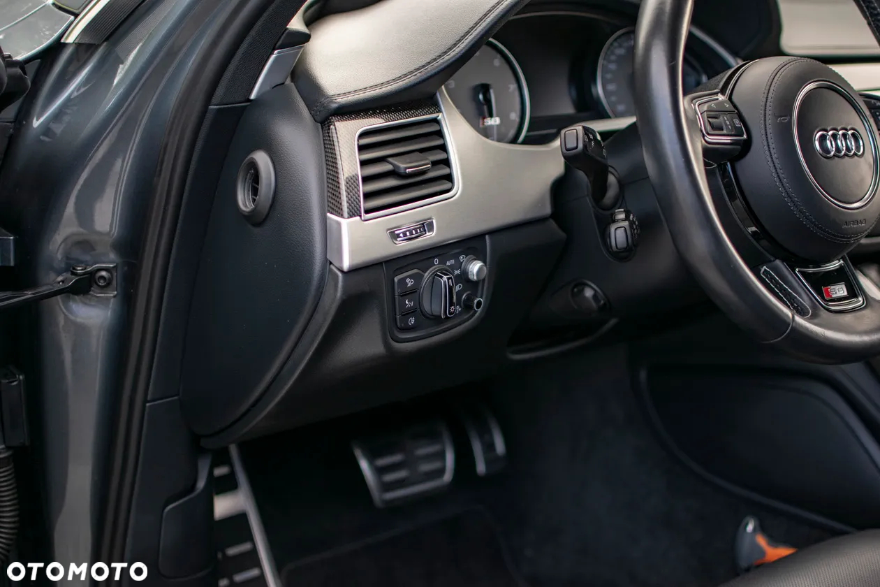 Audi S8 4.0 TFSI Quattro - 35