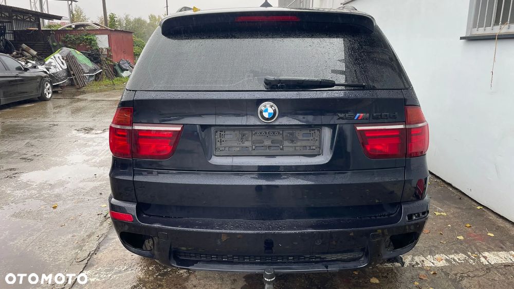 Klapa tyl bmw e70 kolor 416