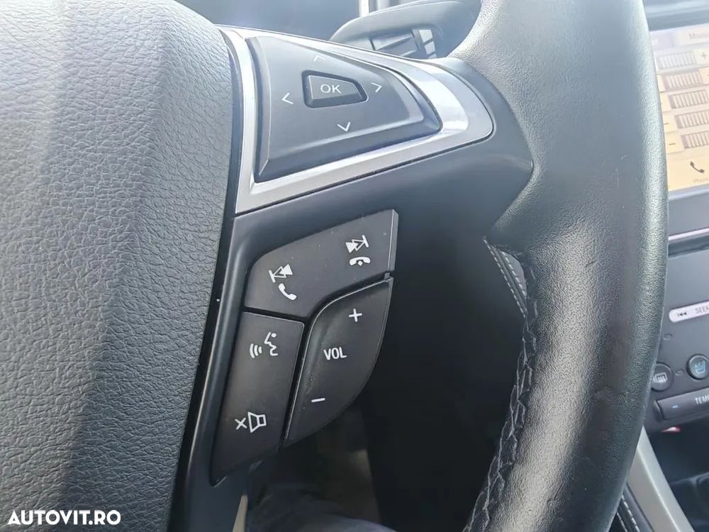 Ford Mondeo - 27