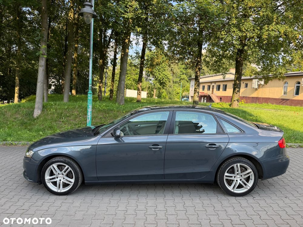 Audi A4 Limousine - 6