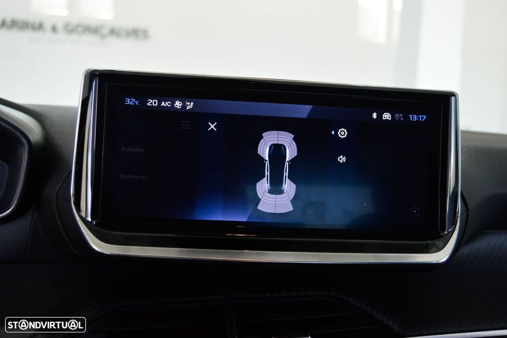 Peugeot 208 1.2 Hybrid Allure e-DCS6 - 43
