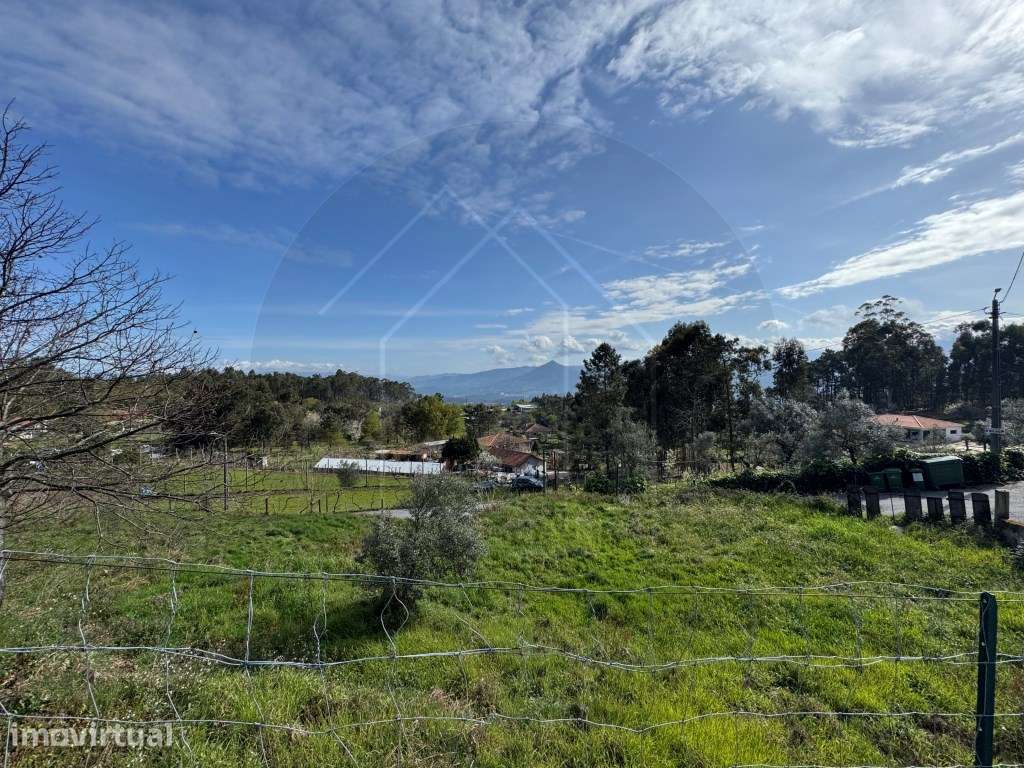Terreno de 1.800 m² em Arnoia - Natureza, Tradição e Potencial Turí... - Grande imagem: 5/16