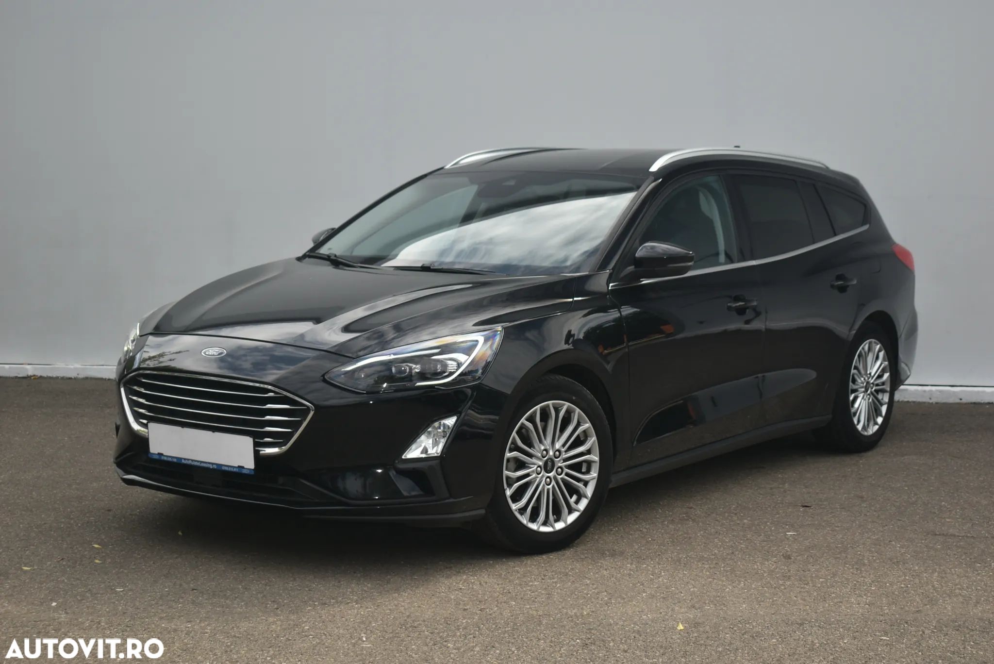 Ford Focus 1.0 EcoBoost Titanium - 1