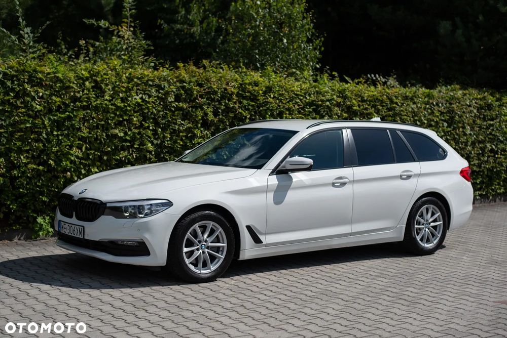 BMW Seria 5 520d xDrive - 2