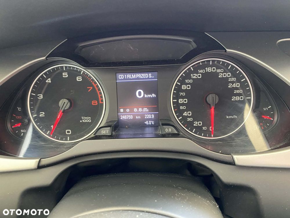 Audi A4 Limousine - 5