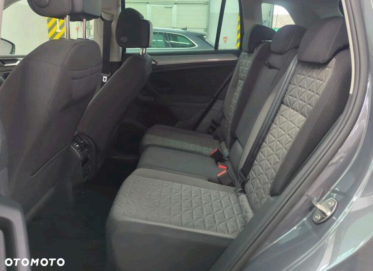 Volkswagen Tiguan - 4