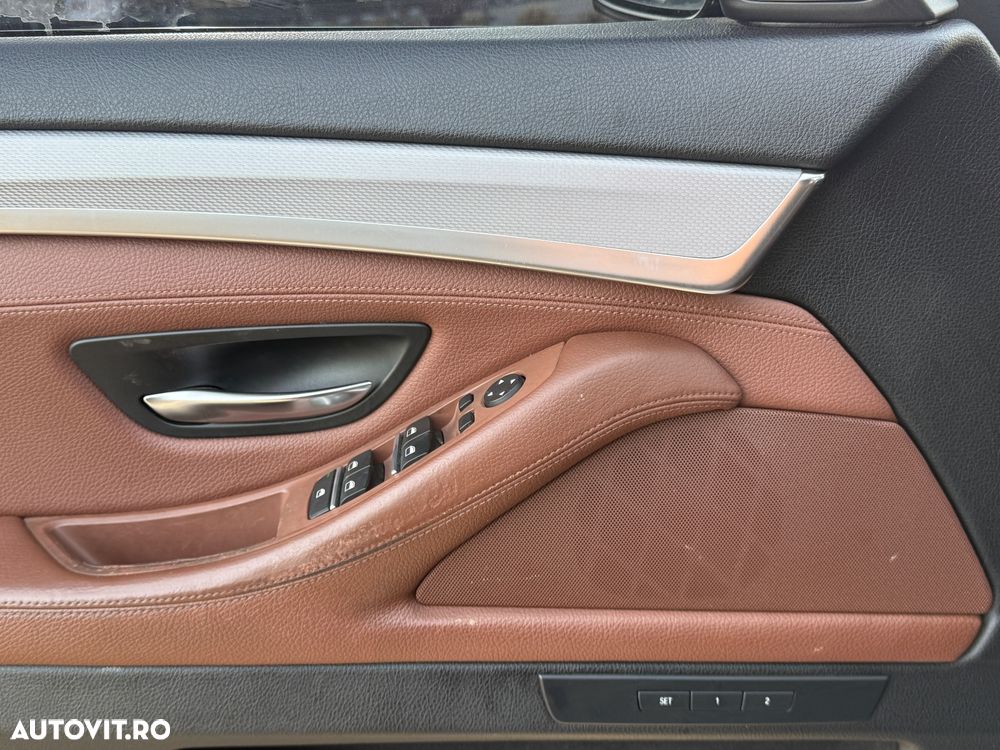BMW Seria 5 535d xDrive AT - 16