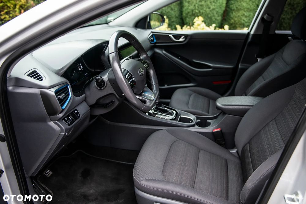 Hyundai IONIQ 1.6 GDI Premium - 17