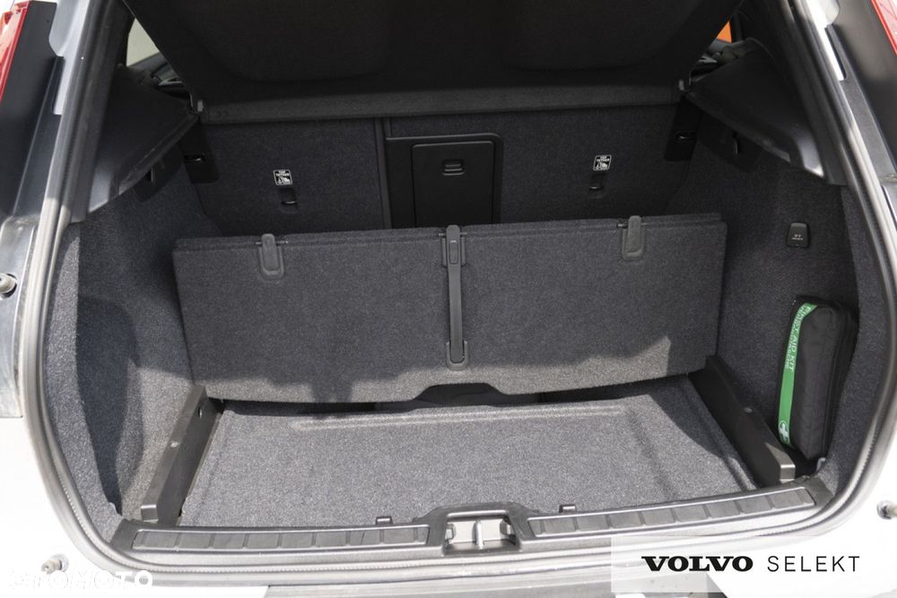 Volvo XC 40 - 22