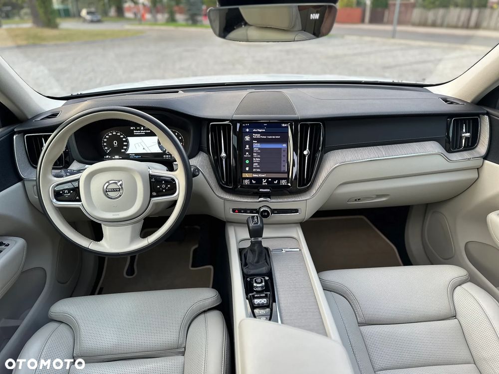 Volvo XC 60 T6 GPF AWD Inscription - 19