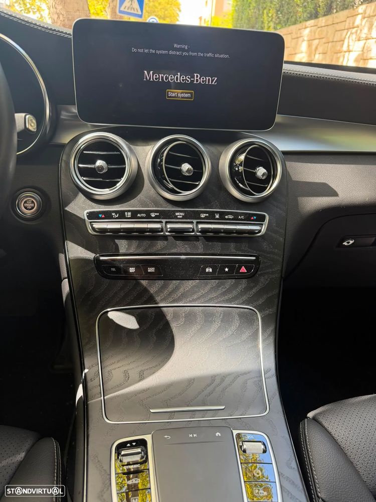 Mercedes-Benz GLC 300 e Coupe 4Matic - 6