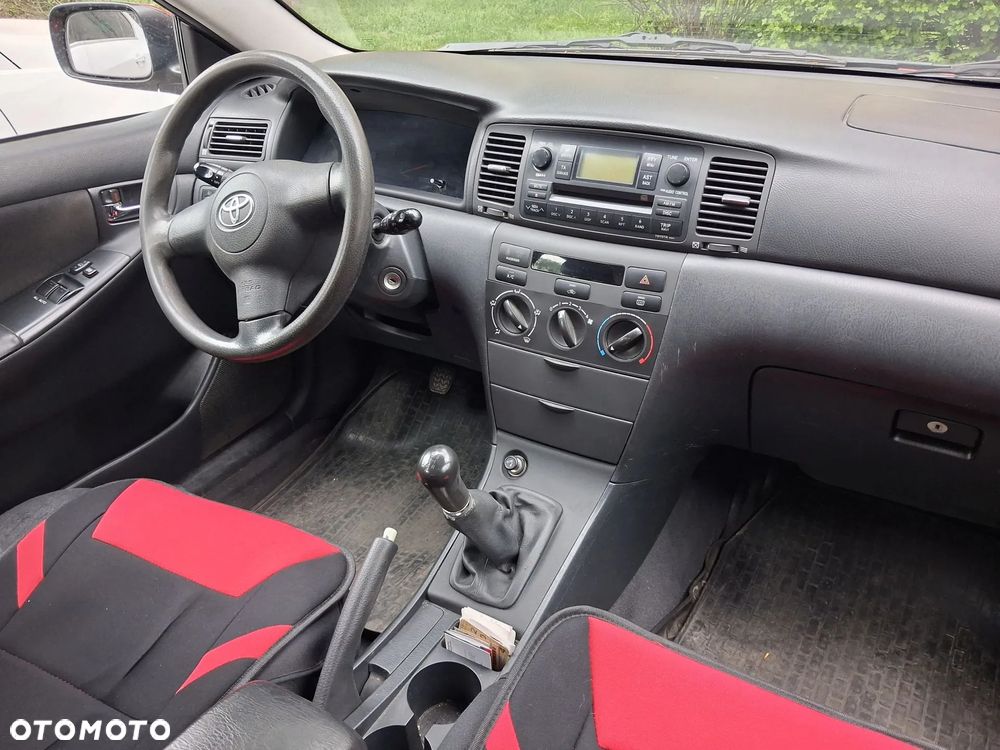 Toyota Corolla 1.6 VVT-i Terra Polaris - 10