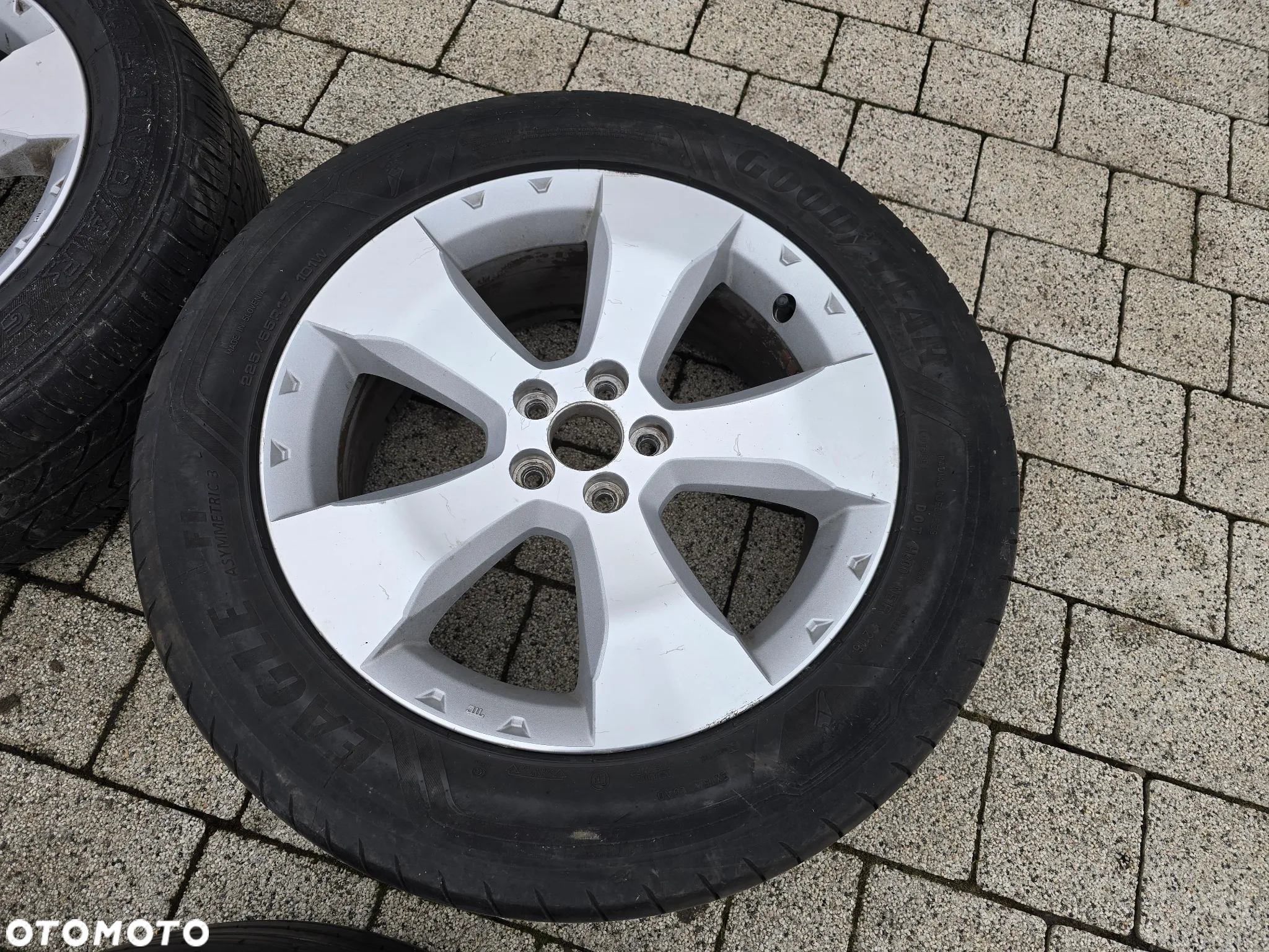 Koła SUBARU Forester SH Outback BR felgi Alumiowe Oryginał 7Jx17 et48 ch 56,1 opony 225/55r17 - 7