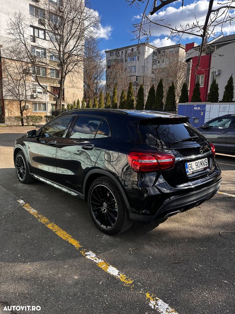 Mercedes-Benz GLA 220 d 4MATIC Aut. - 3