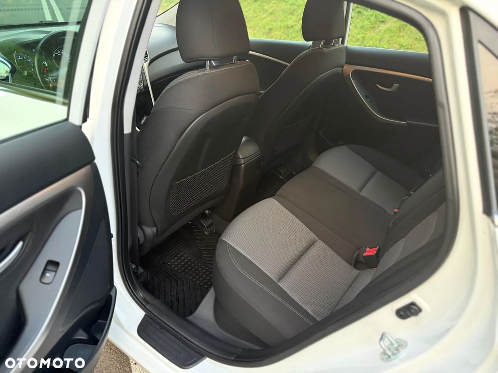Hyundai i30 - 16