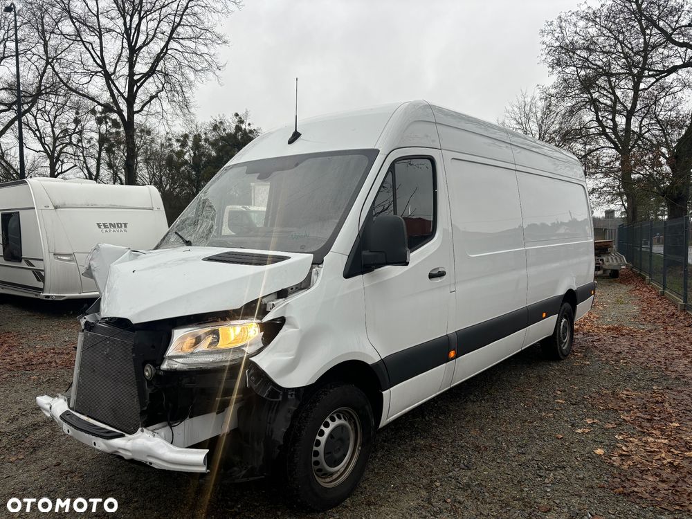 Mercedes-Benz Sprinter - 1
