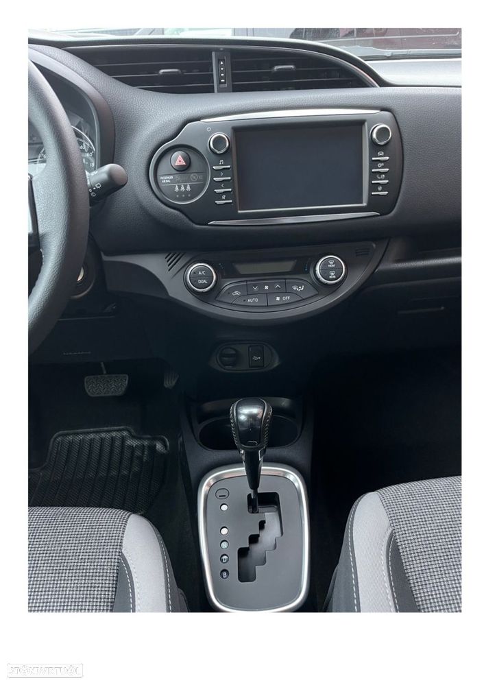 Toyota Yaris - 22