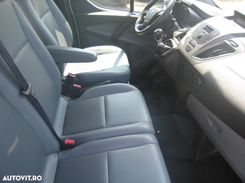 Ford RANSIT  CUSTOM , 9 Locuri  XL , L1 - H 1. AC FATA SPATE - 17