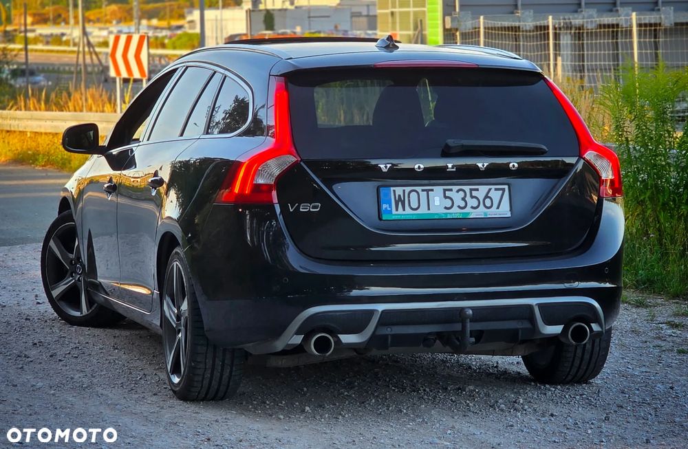 Volvo V60 D2 Momentum - 11