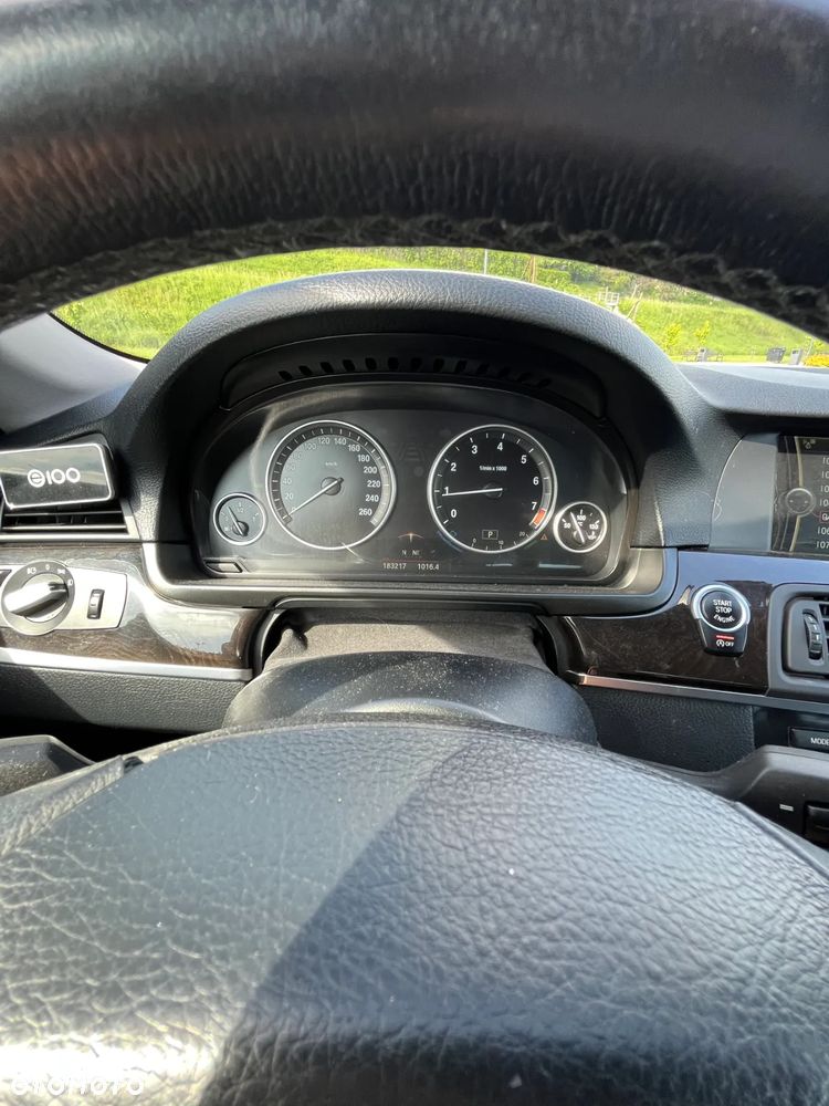 BMW Seria 5 528i - 8