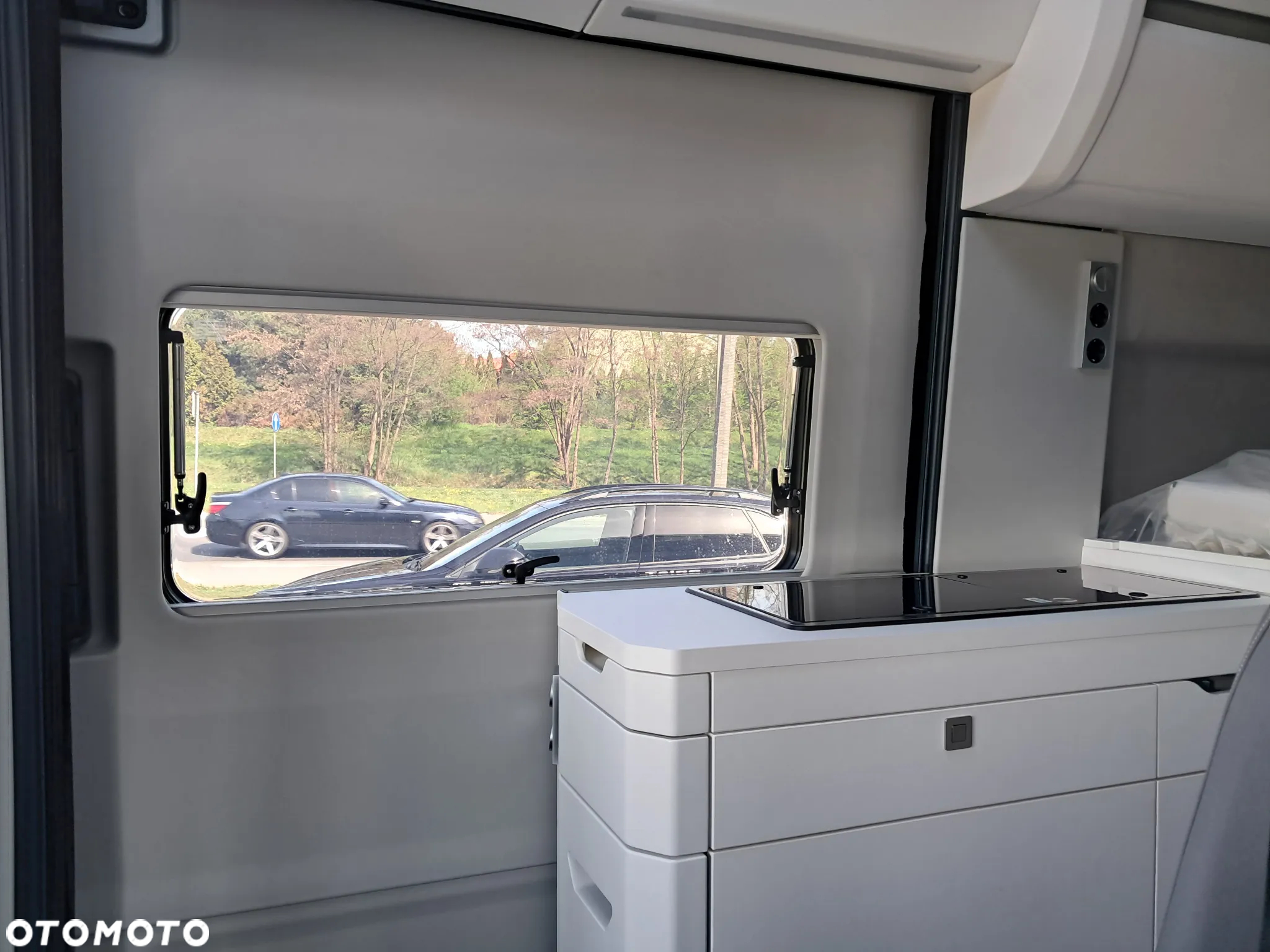 Volkswagen Crafter Grand California - 34