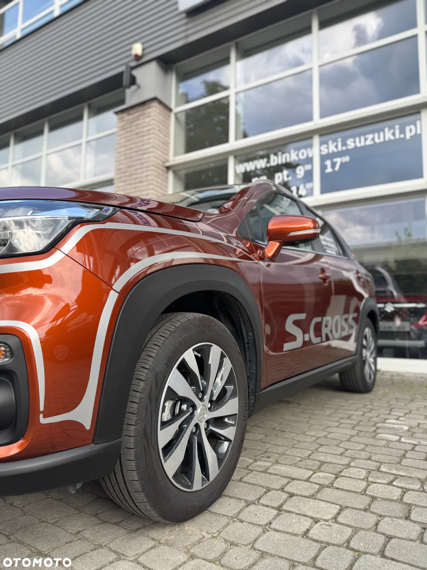 Suzuki SX4 S-Cross 1.5 DualJet Hybrid Elegance Sun SP 4WD AGS - 11