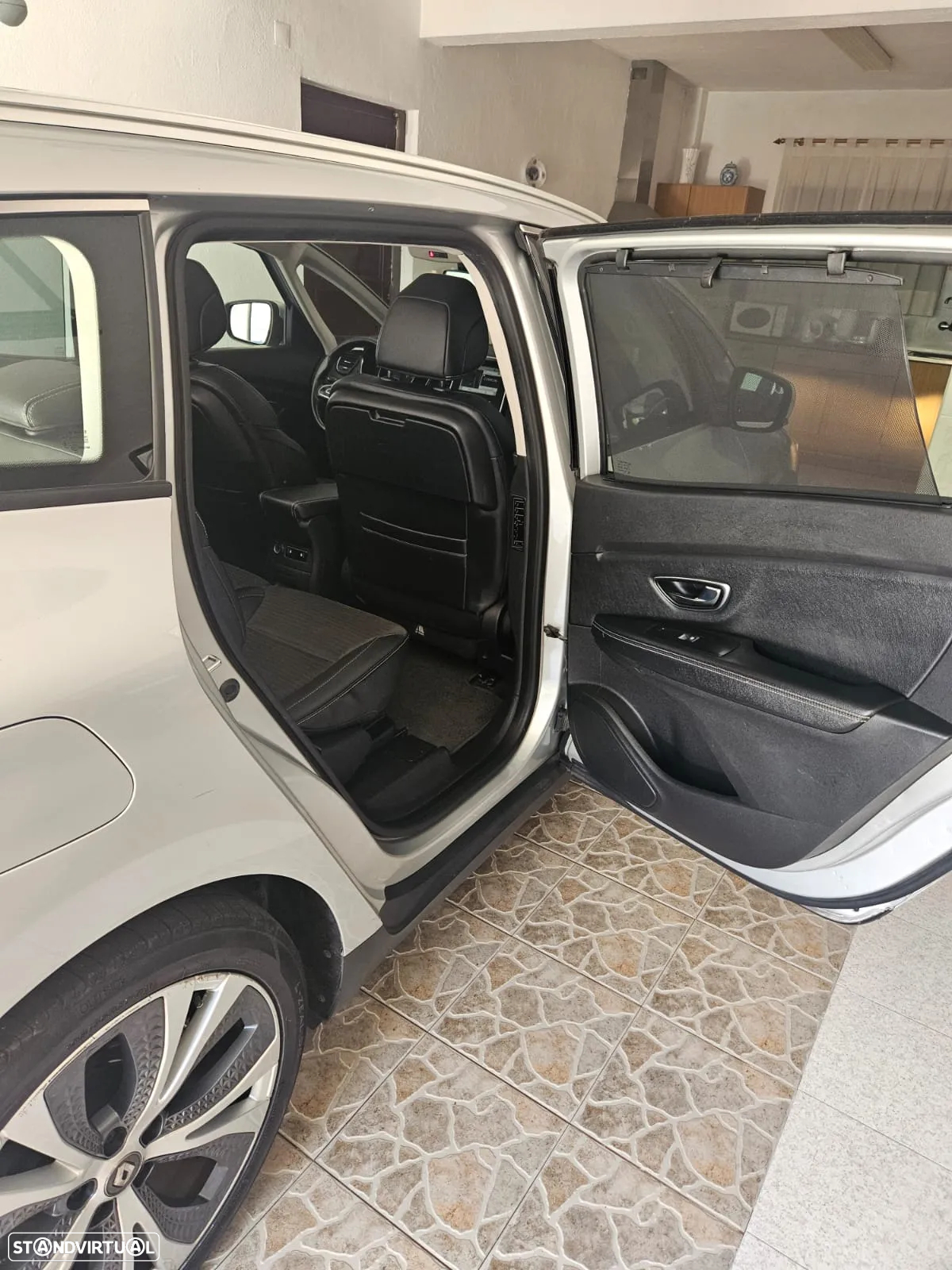 Renault Grand Scénic ENERGY dCi 110 INTENS - 10