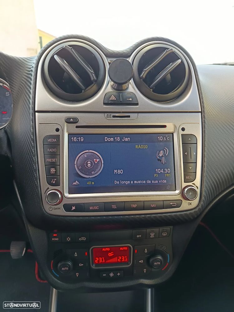 Alfa Romeo MiTo 1.3 JTD Distinctive S&S - 16