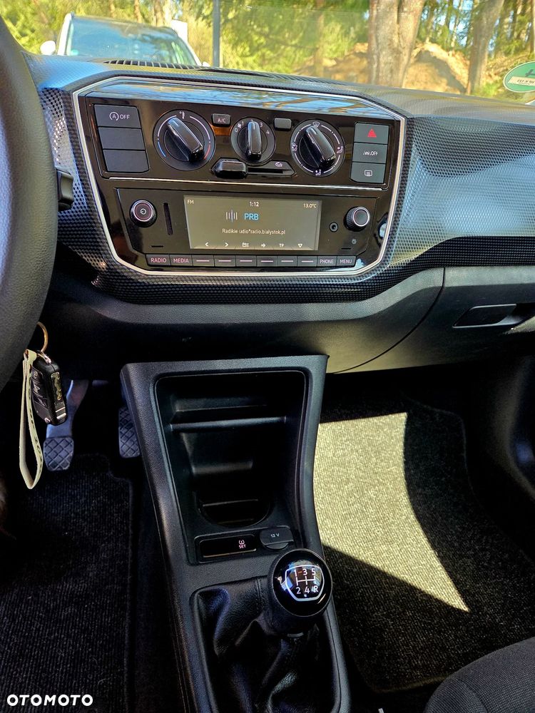Volkswagen up! move - 8