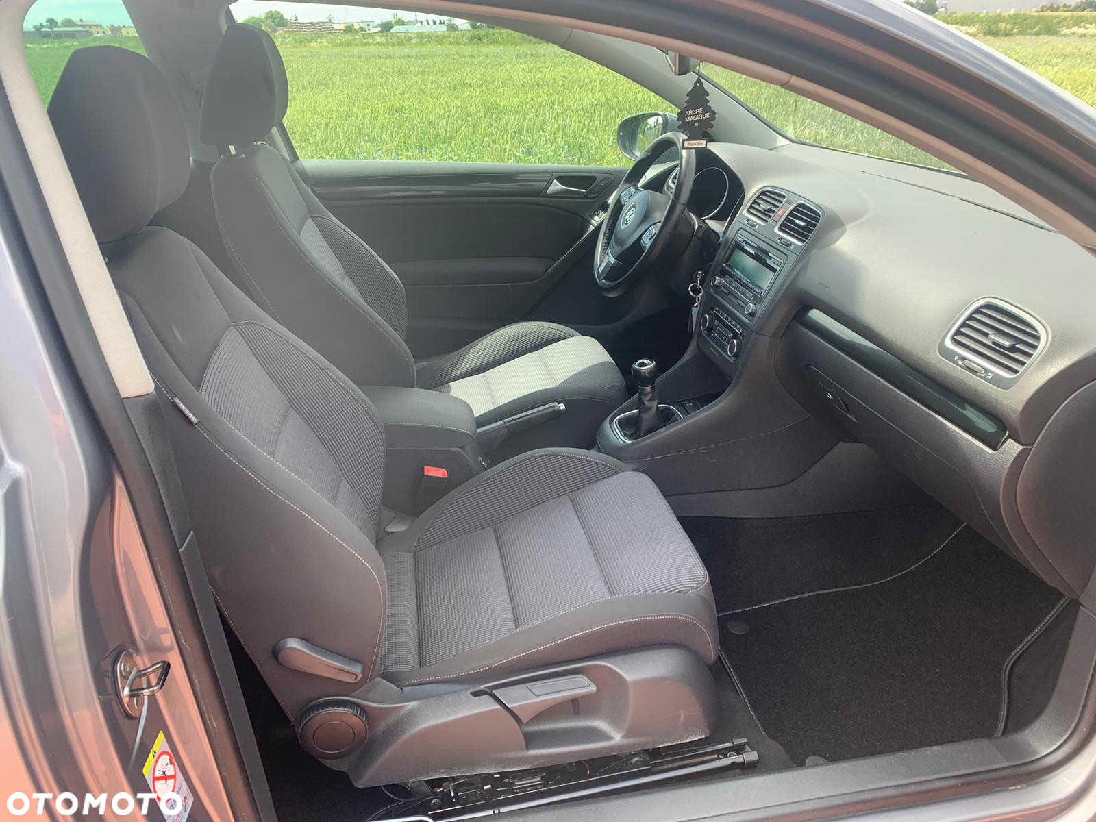 Volkswagen Golf 1.6 TDI DPF BlueMotion Technology Comfortline - 29