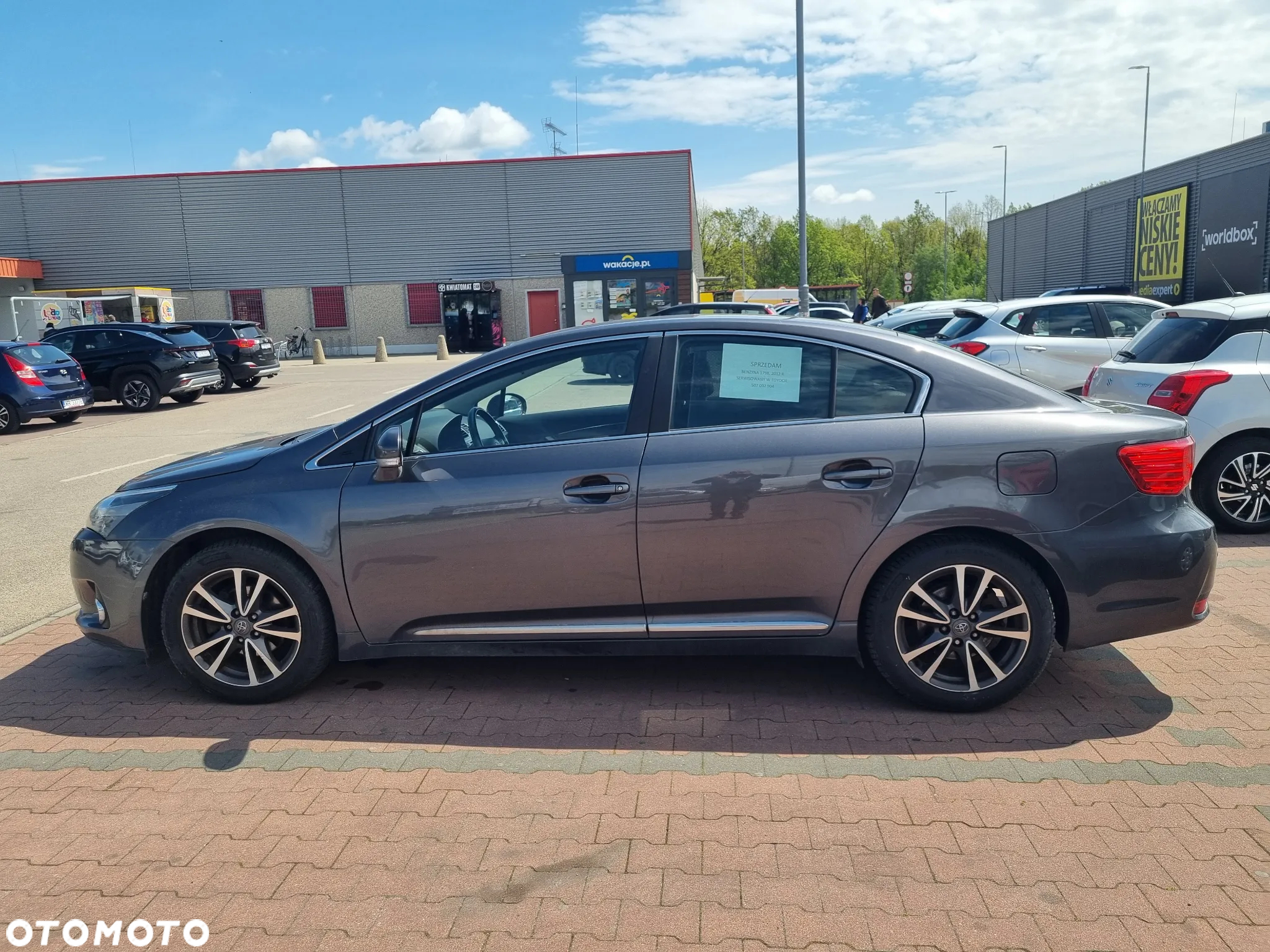 Toyota Avensis 1.8 Premium EU5 - 4