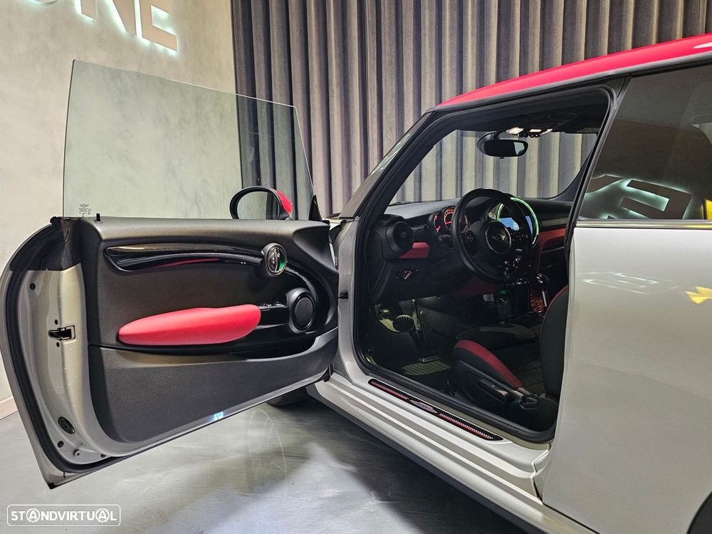 MINI 3 Portas John Cooper Works Aut. - 9