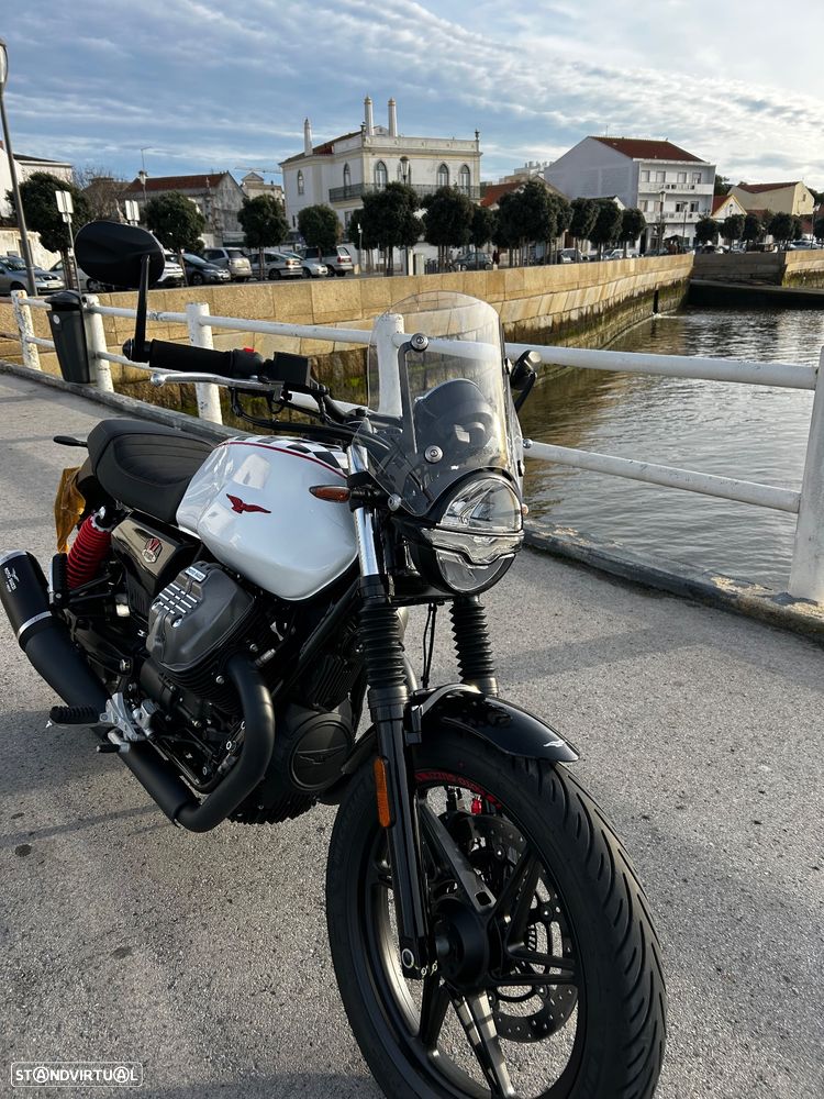 Moto Guzzi V7 Stone Ten Nova - 34