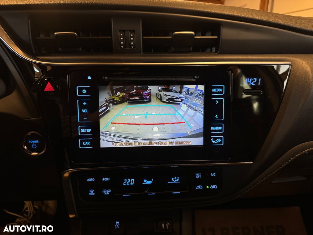 Toyota Auris 1.8 VVT-i Hybrid Automatik Touring Sports Team Deutschland - 29