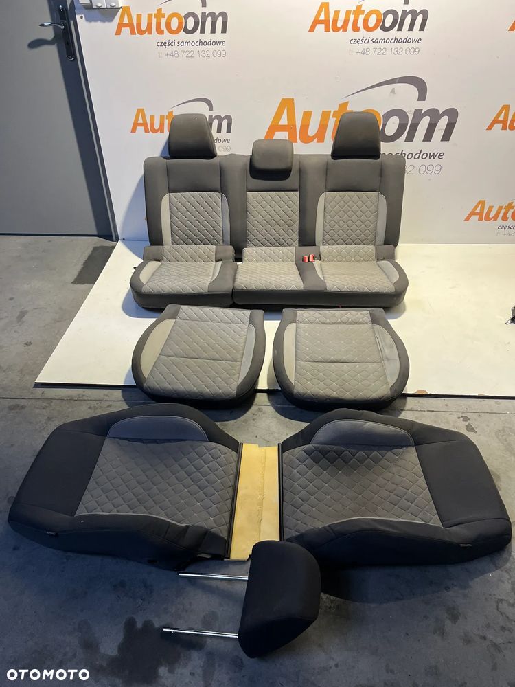 Tapicerka, poszycie foteli,  Volkswagen Amarok - 1