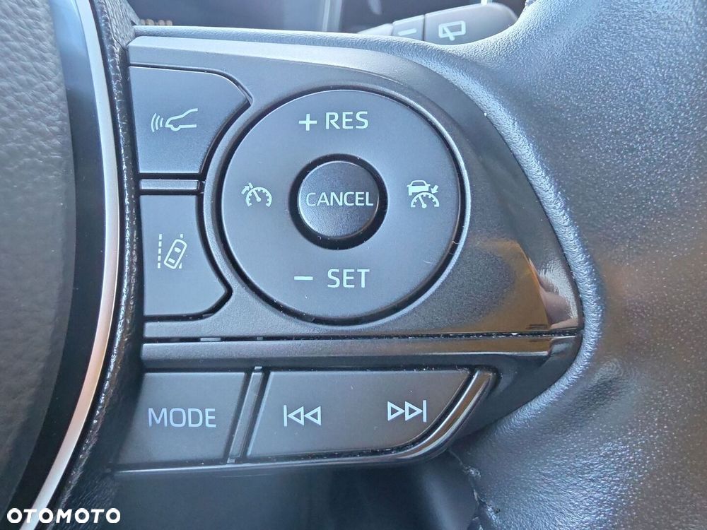 Toyota Corolla 1.8 Hybrid Comfort - 22