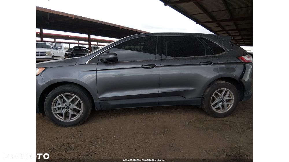 Ford Edge - 7