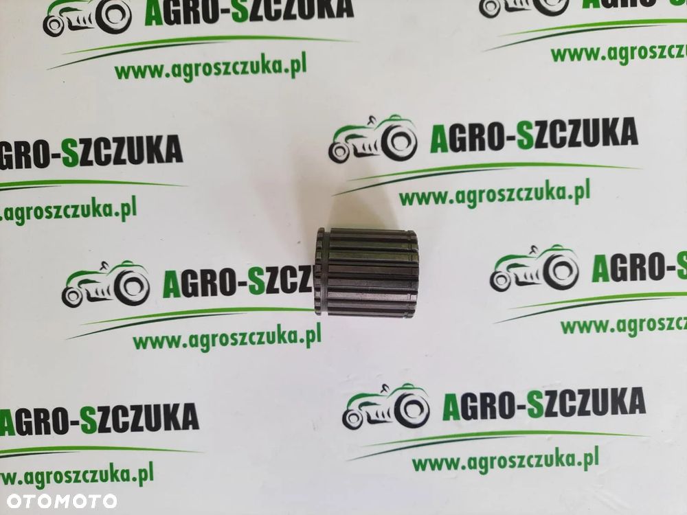 ŁĄCZNIK - TULEJA WIELOWPUSTOWA MERLO 036056, P26.6 SPRZĘG HYDROSTATU - 1