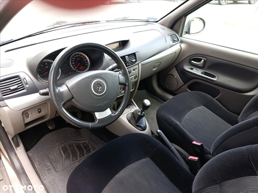 Renault Thalia 1.2 16V All Inclusive Euro5 - 9