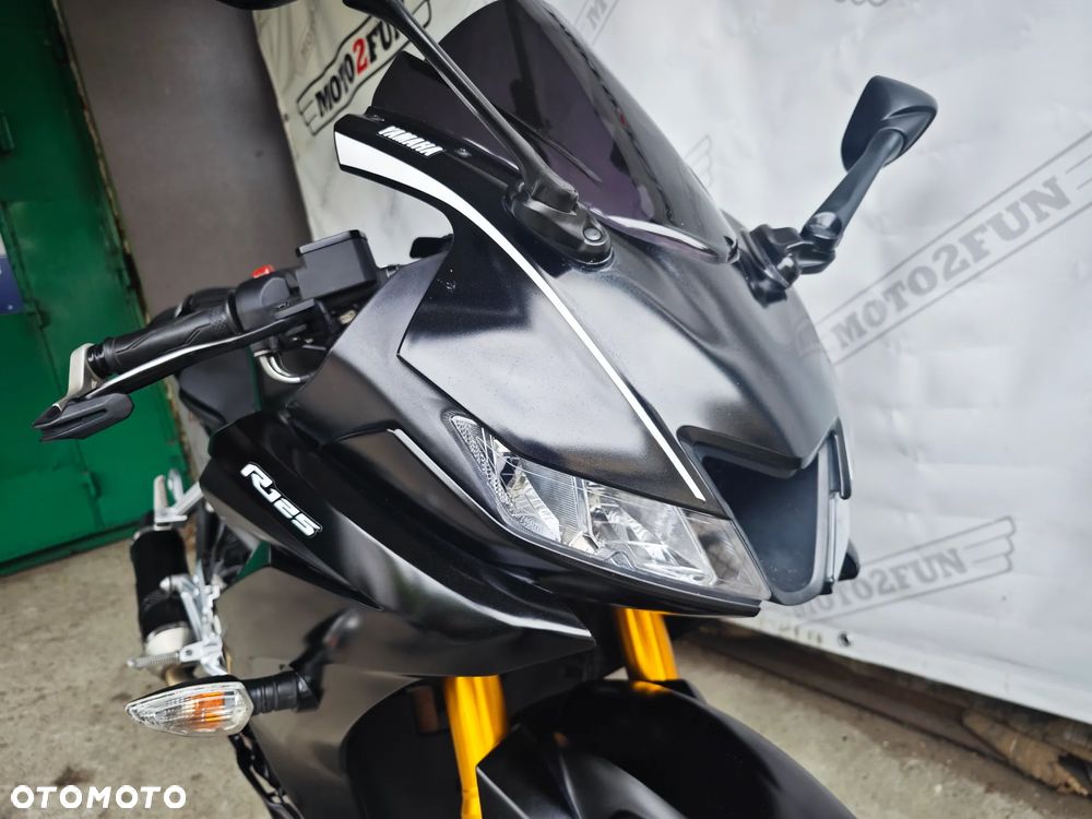 Yamaha YZF - 6