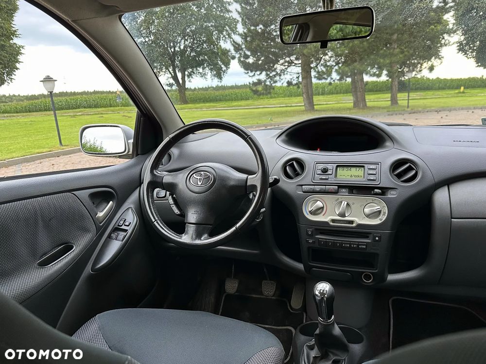 Toyota Yaris 1.0 Edition - 8