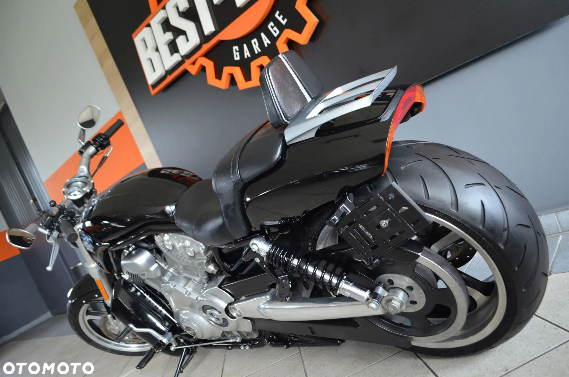 Harley-Davidson V-Rod Muscle - 13