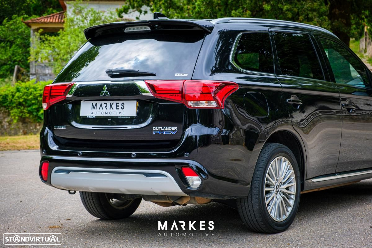 Mitsubishi Outlander 2.4 PHEV Intense - 10
