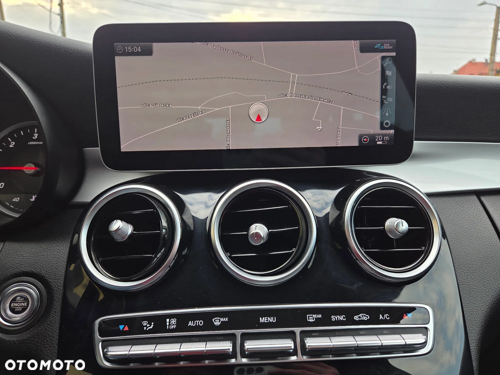 Mercedes-Benz Klasa C 200 d 9G-TRONIC - 24