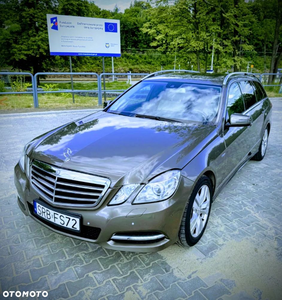 Mercedes-Benz Klasa E 250 CDI 4-Matic BlueEff - 2