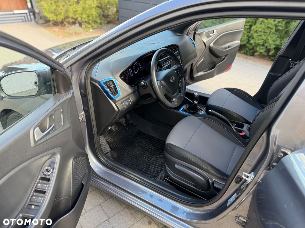 Hyundai i20 blue 1.2 Advantage - 8